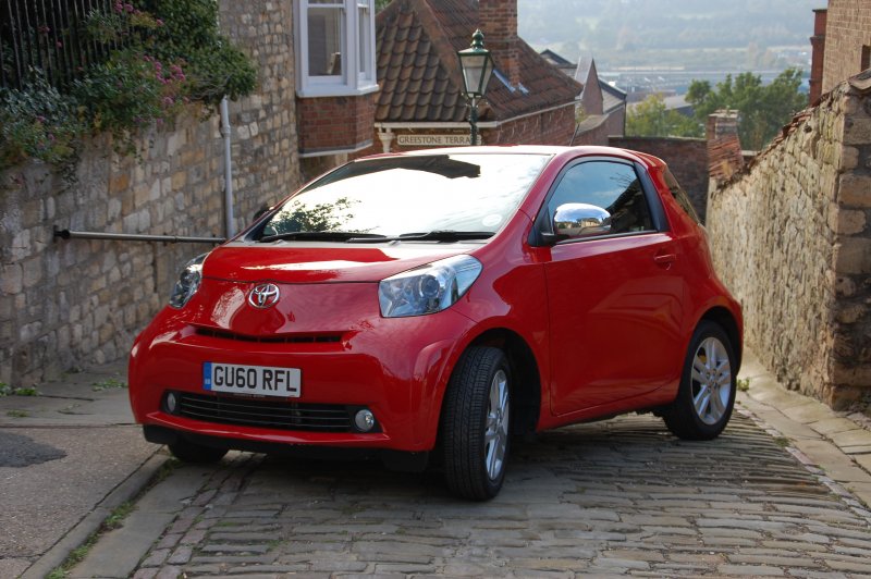 Toyota IQ 1.3