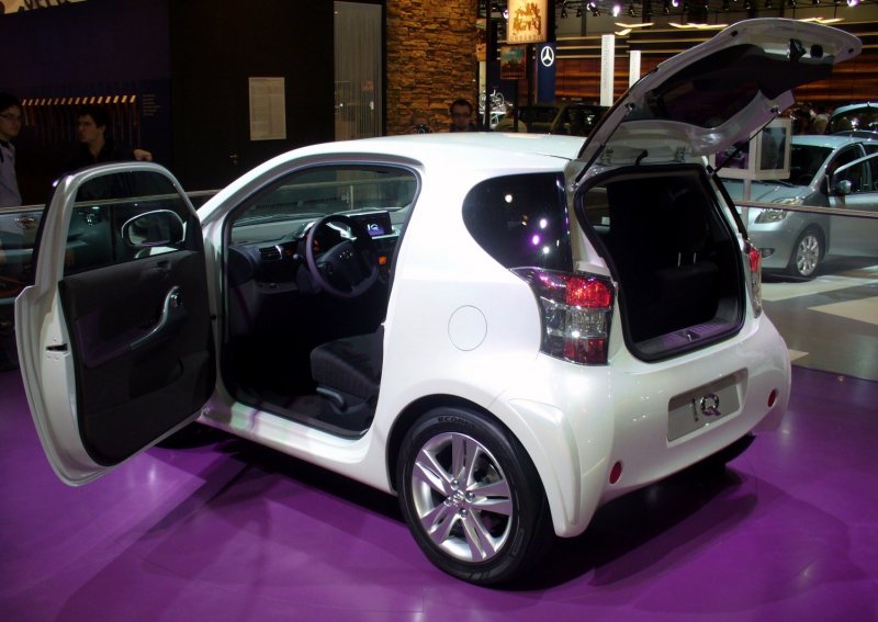 Toyota IQ 2020