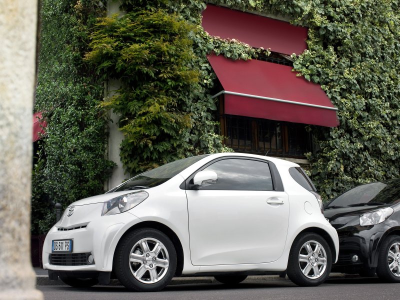 Toyota IQ 2 поколение