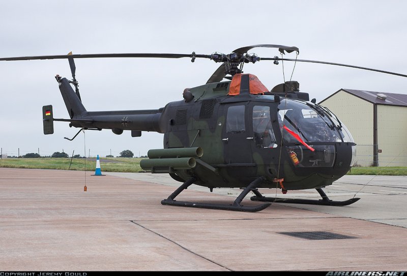 MBB bo 105 кабина