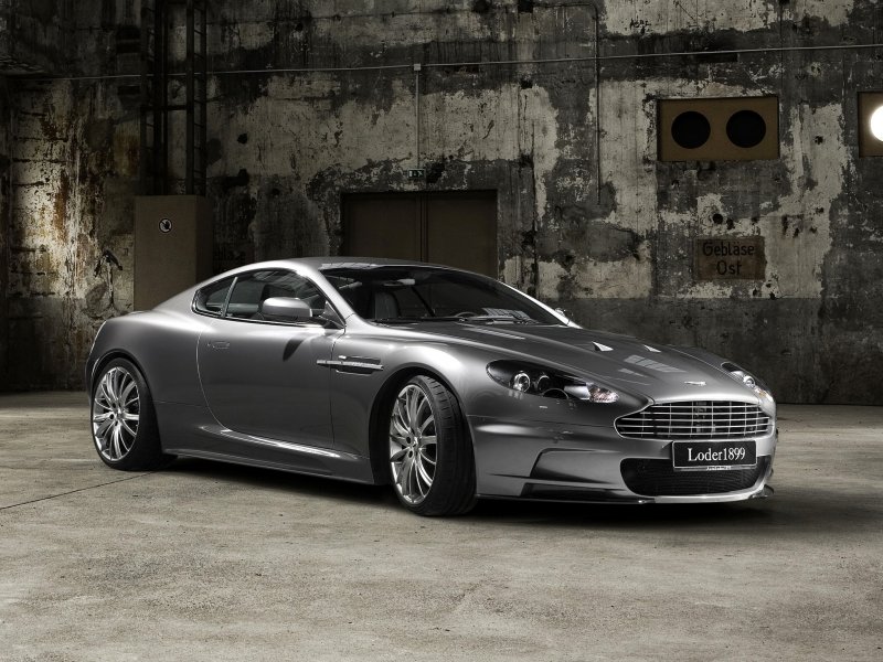 Aston Martin db9 2020