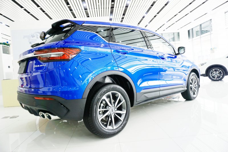 Geely Coolray Blue