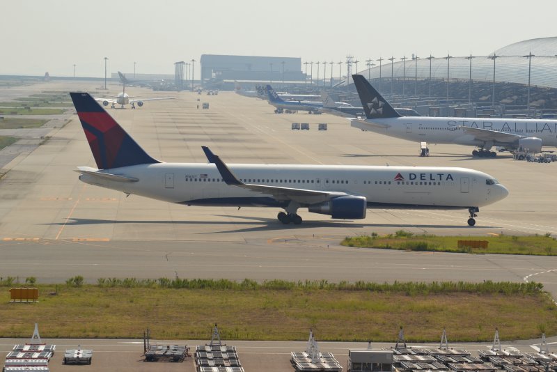 B763 самолет
