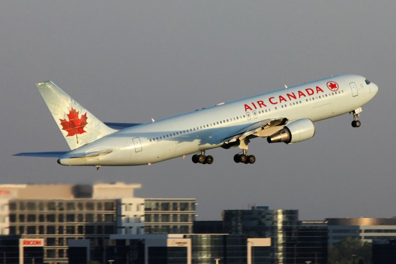 B763 самолет