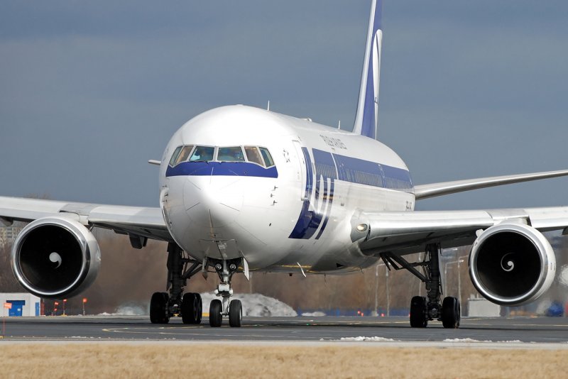 Боинг 767 United Airlines