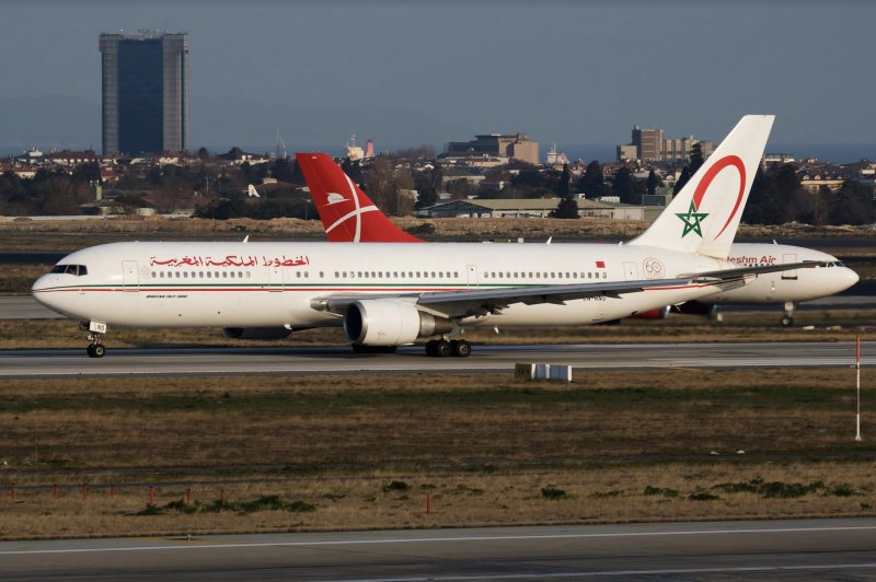B763 Азур Эйр