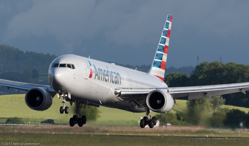 B763 Азур Эйр