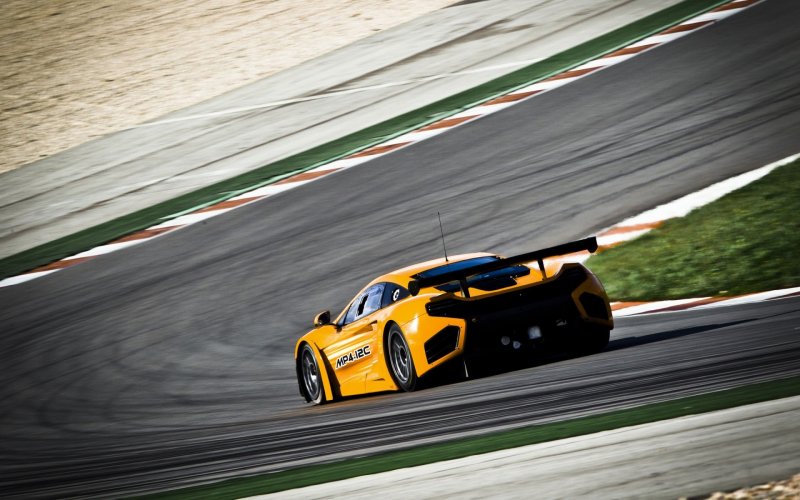 MCLAREN mp4 12c gt3 Racing