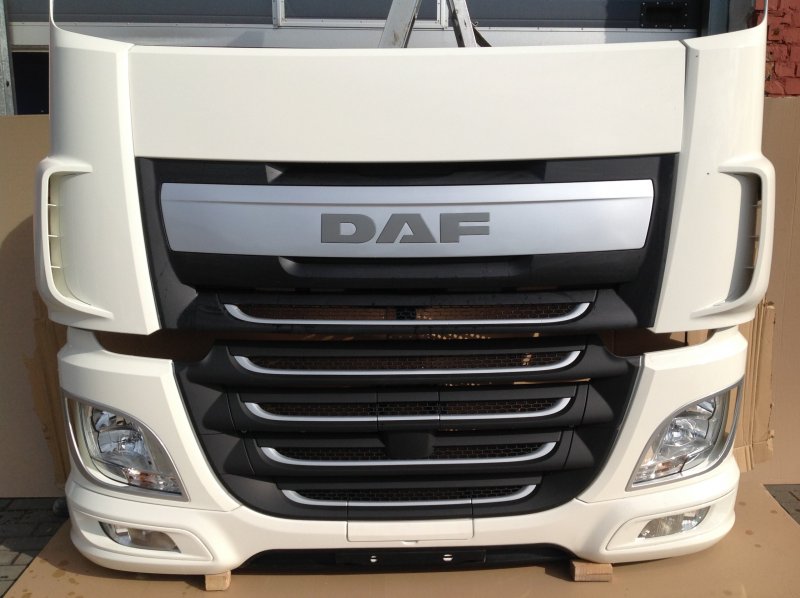 DAF XF 106 капотник