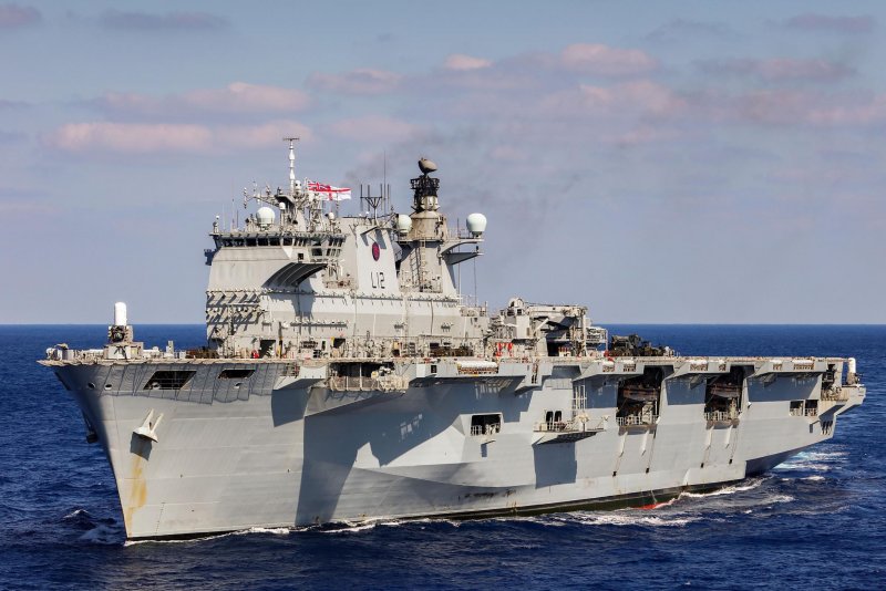 HMS Ocean l12