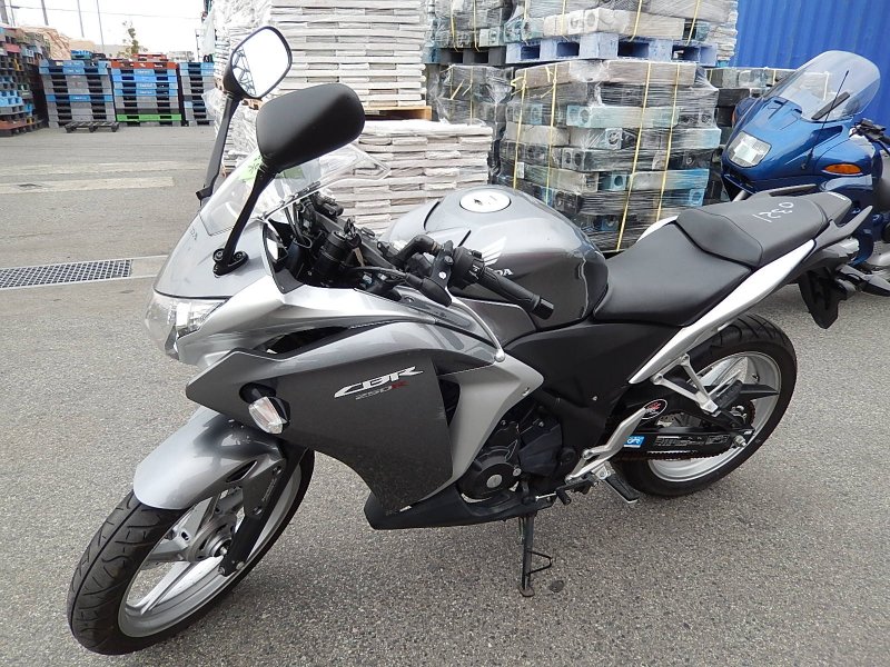 Honda cbr250r ABS