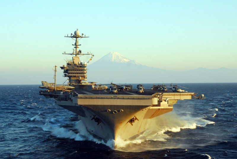 Авианосец Джордж Вашингтон (CVN-73)