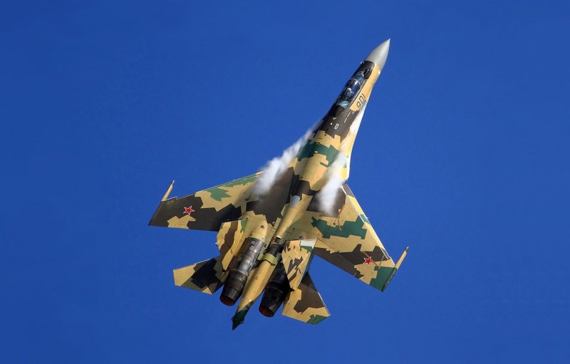Самолёт Су-35