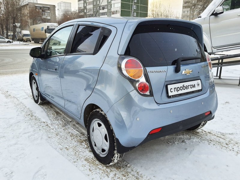 Шевроле Спарк 1.0 автомат