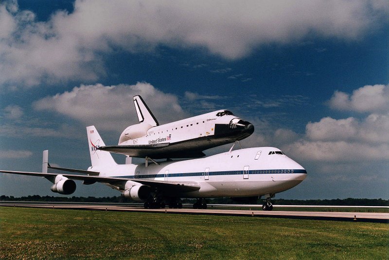 Boeing 747 Space Shuttle