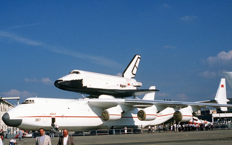 Мрия АН-225 Буран