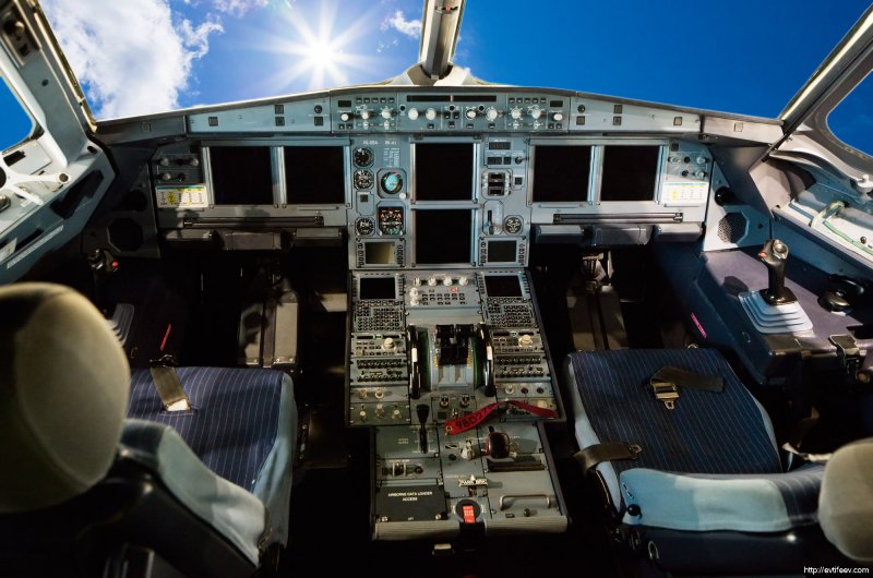 Airbus c295w кабина