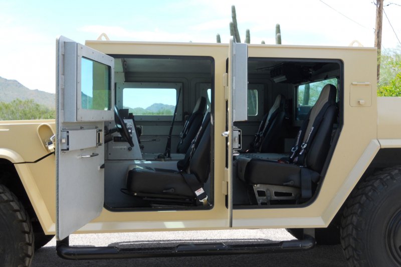 Hummer h1 Armored