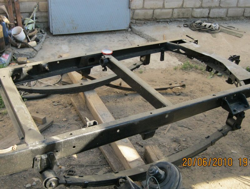 УАЗ 452 рама с рессорами