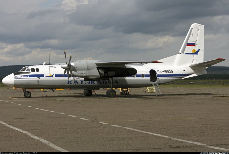 Кабина самолета АН-24