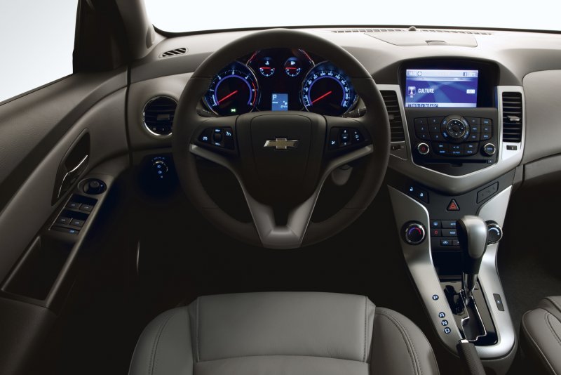 Chevrolet Cruze 2013 салон