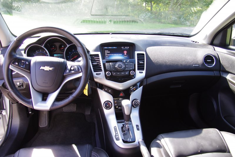 Chevrolet Cruze 2008 салон