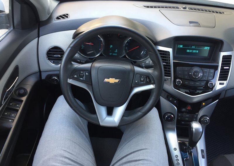 Chevrolet Cruze 2012 Interior