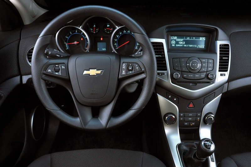 Chevrolet Cruze 2012 Interior