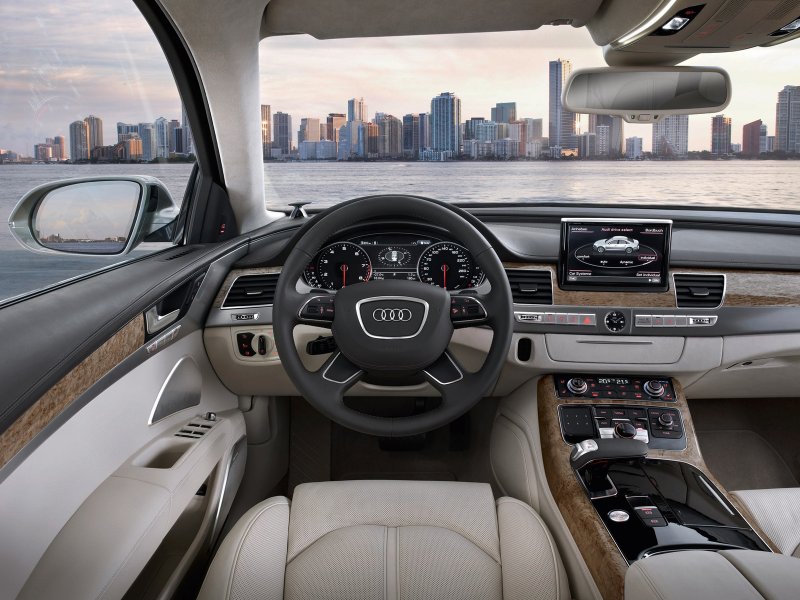 Audi a8 салон