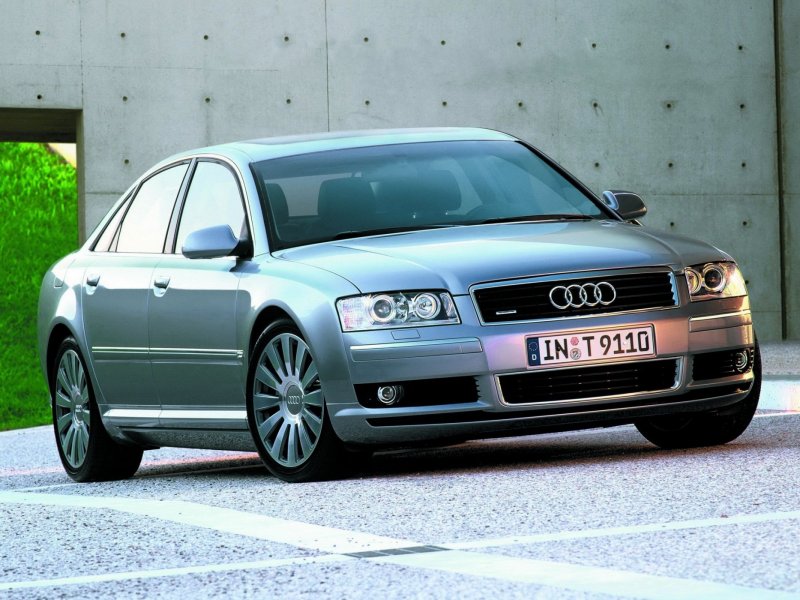 Ауди а8 2005