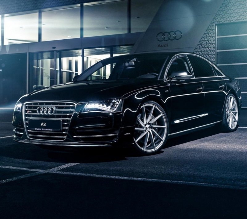 Audi a8 RS 720 Л.С