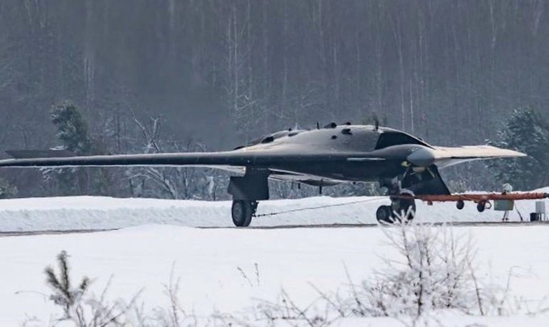 Тяжелый ударный беспилотник с-70 "охотник"