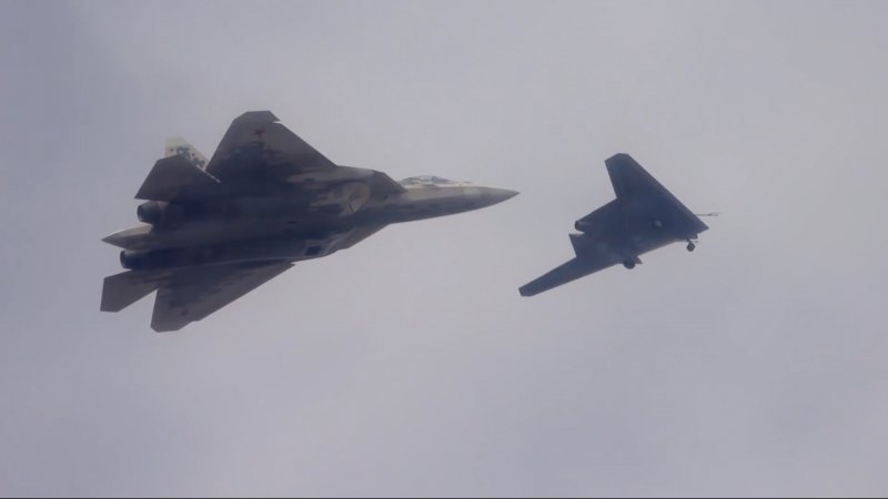 Су-57 и с-70 охотник
