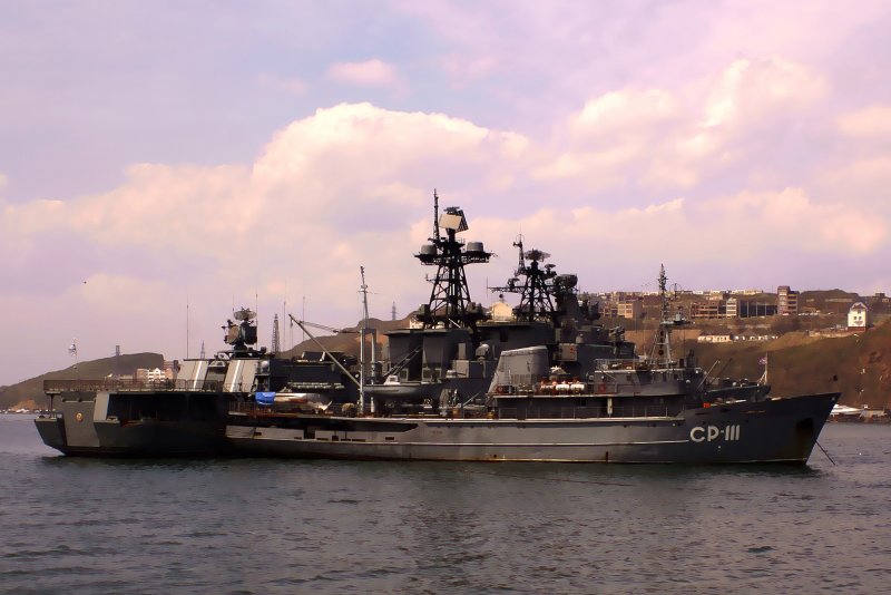 Москва ракетный крейсер