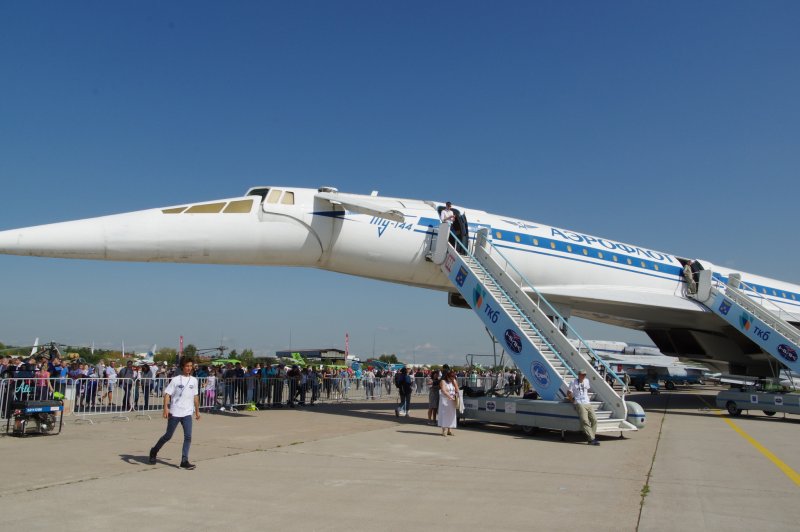 Сверхзвуковой самолет XB-1