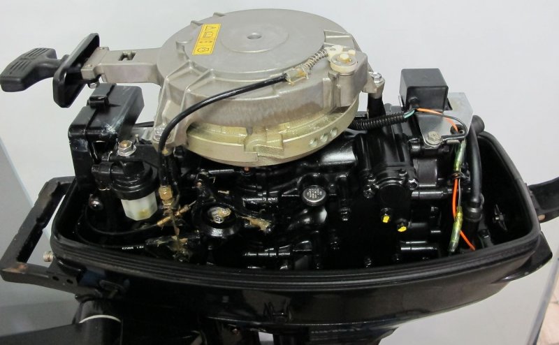 Лодочный мотор Suzuki dt15