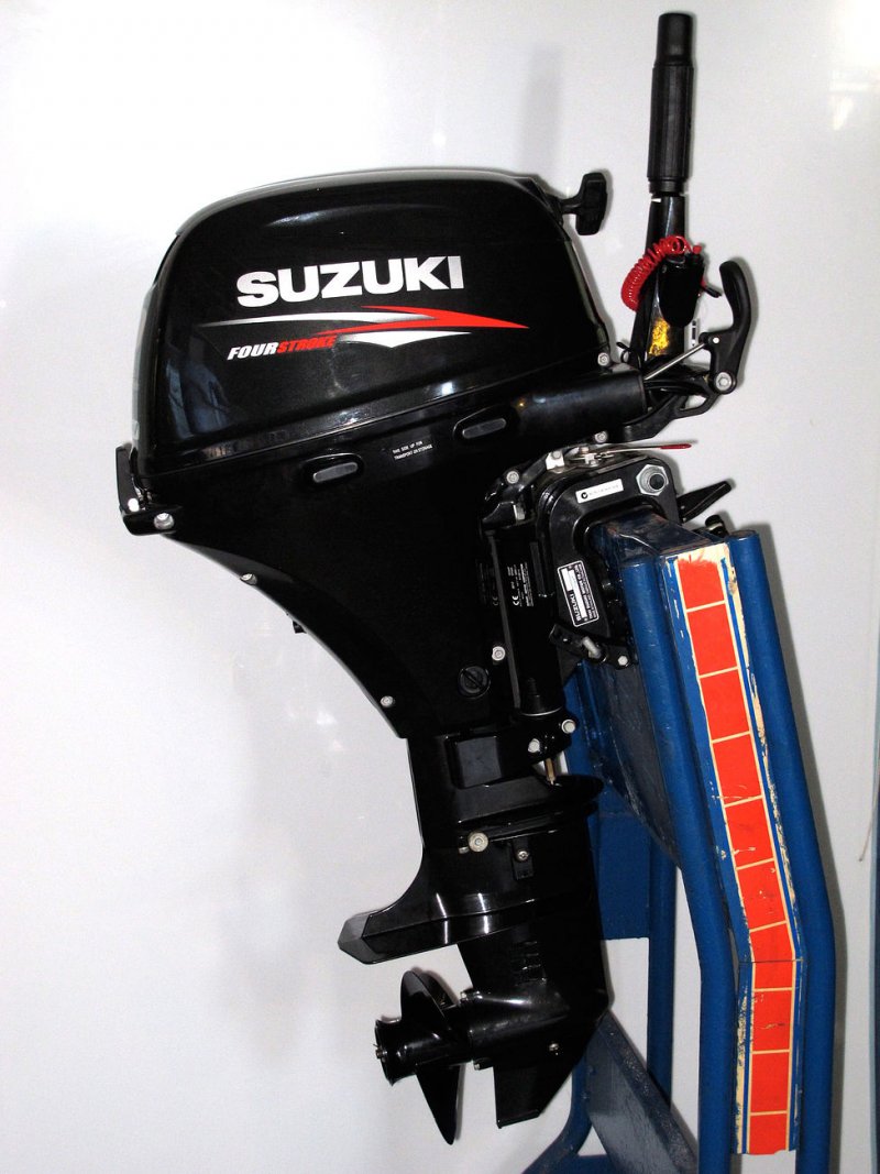Лодочный мотор Suzuki df200azl