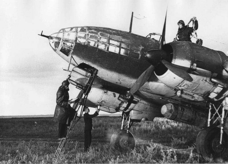 Ил-4 бомбардировщик