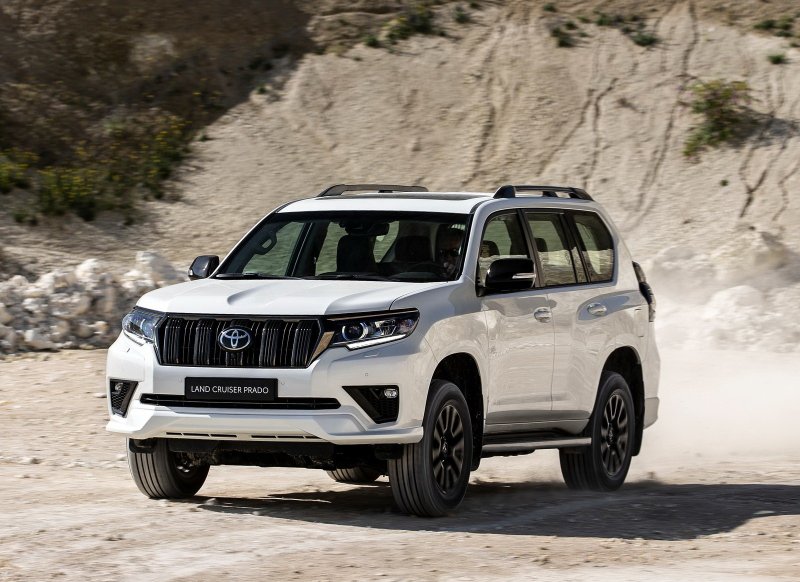Toyota Land Cruiser Prado 2020 салон