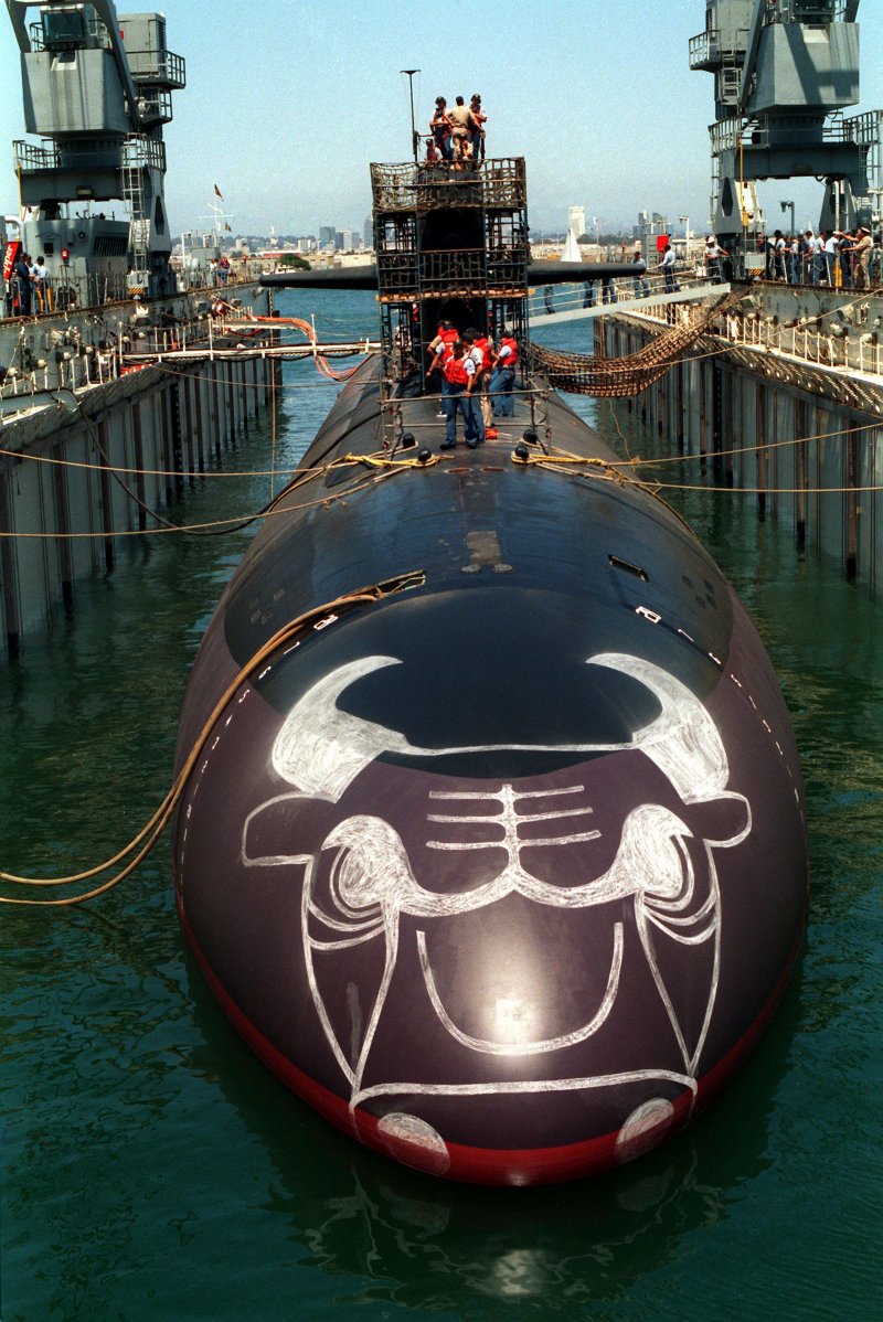 USS Chicago (SSN 721)