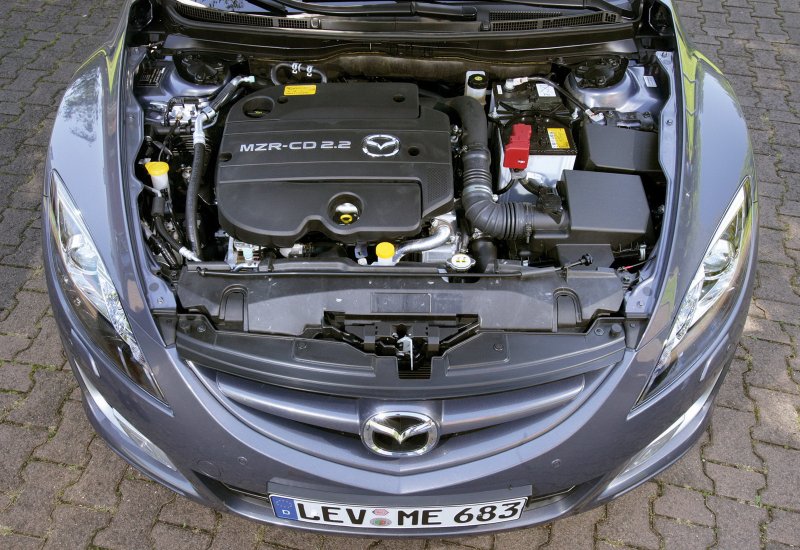 Mazda 6 2007 под капотом
