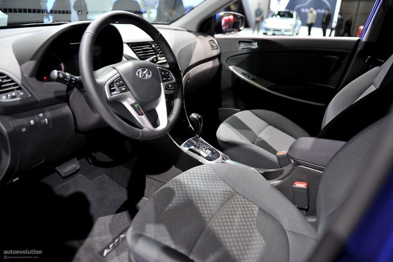 Hyundai Solaris 2016 салон