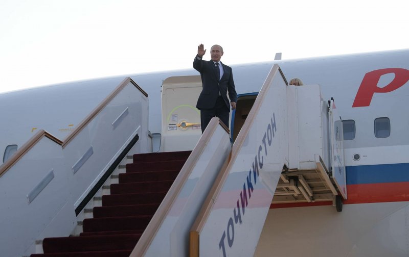 Трап самолета Путина