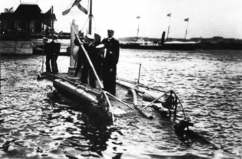 Первая подводная лодка в России 1904