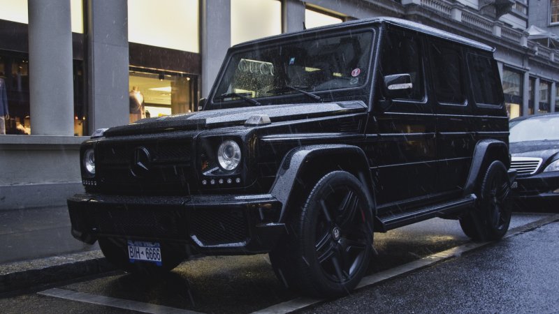 Мерседес-Бенц джип g55 AMG