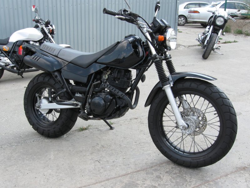 Yamaha tw200 Supermoto