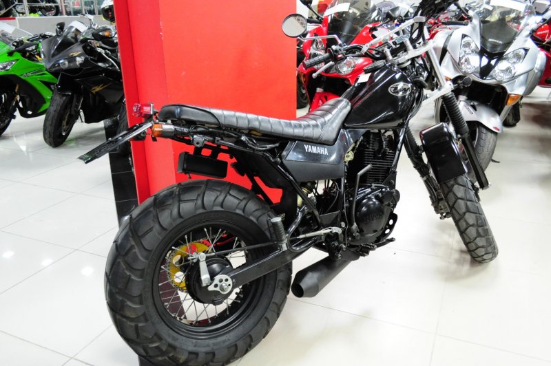 Yamaha tw250