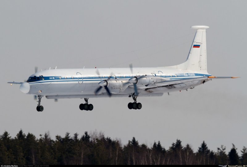 Ил 22 75905