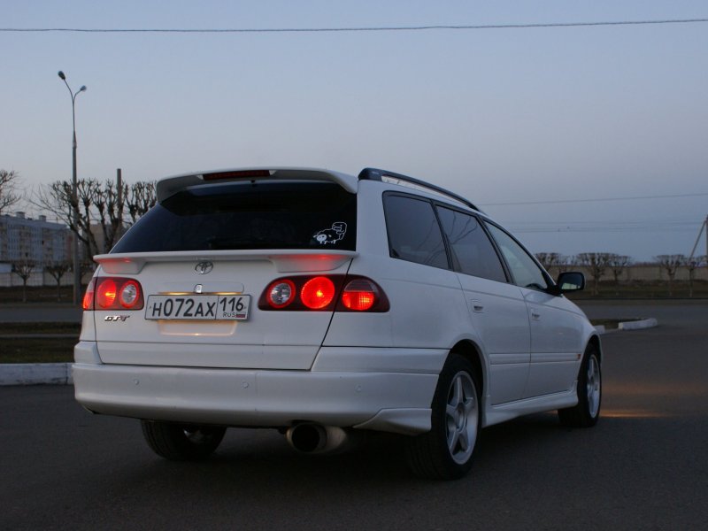 Toyota Caldina 10 кузов