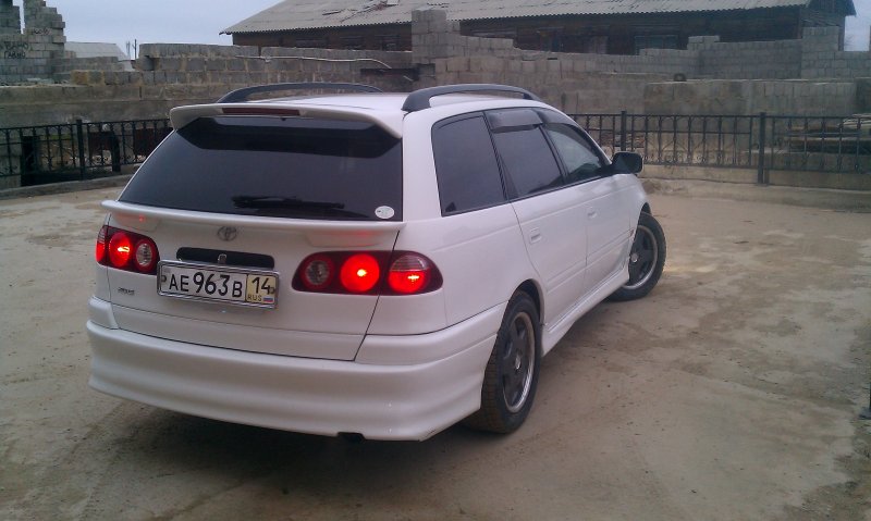 Toyota Caldina 99